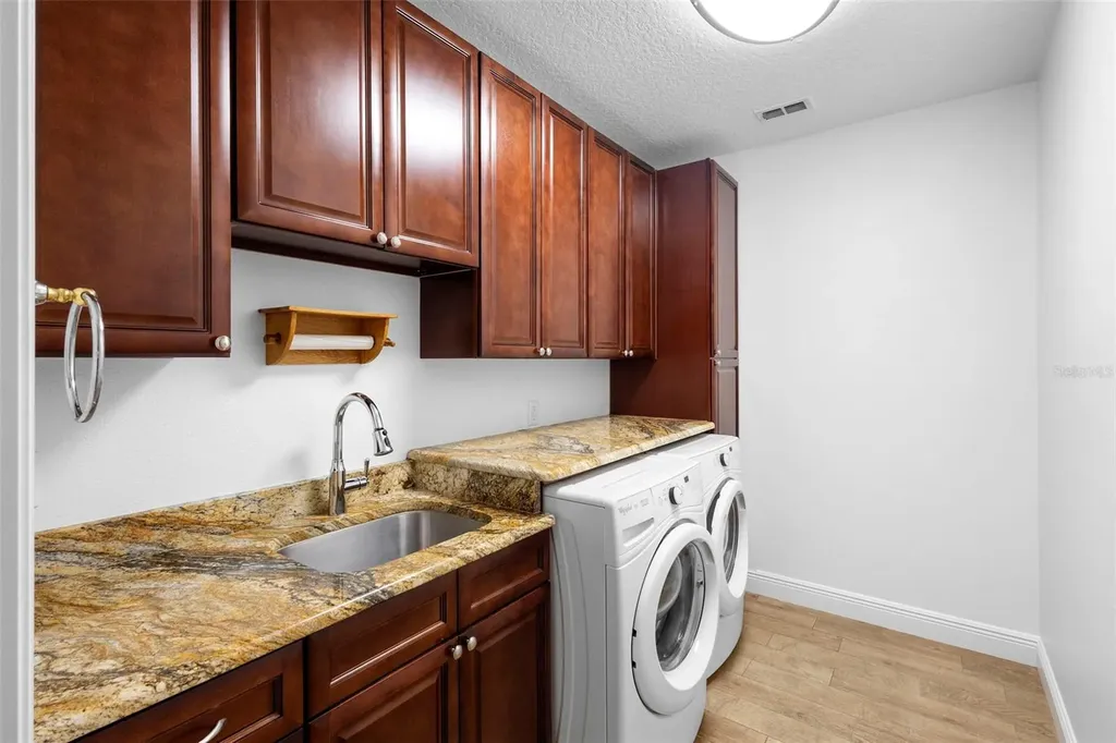 73 Sanctuary Avenue Debary FL 32713
