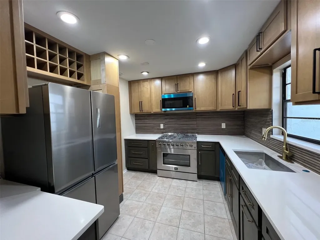 5970 80th Street N St Petersburg FL 33709