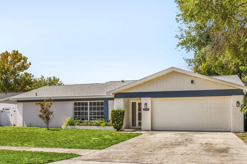 12110 93rd Way Largo FL 33773