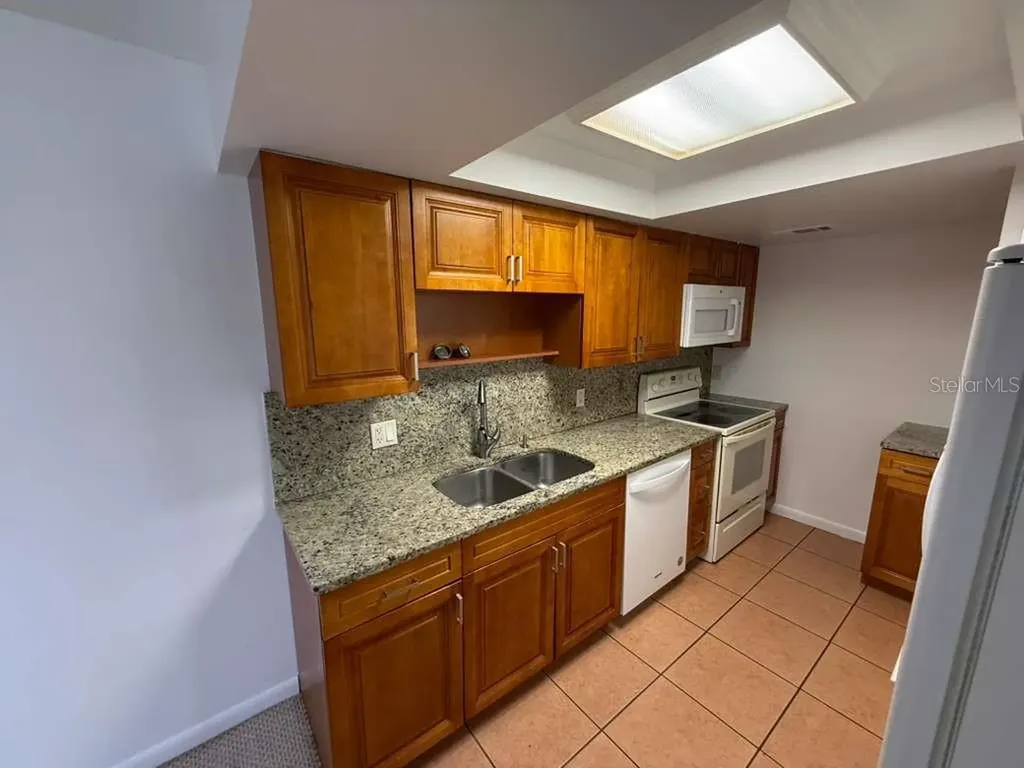 5333 Vineland Road Orlando FL 32811