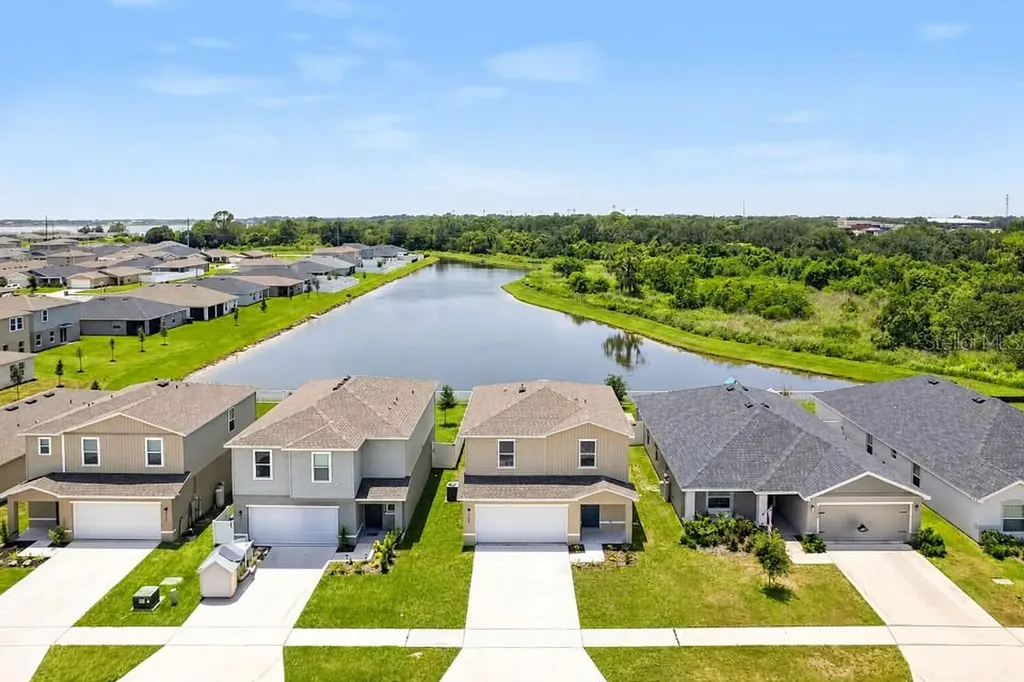 2060 Golden Beak Drive Eagle Lake FL 33839