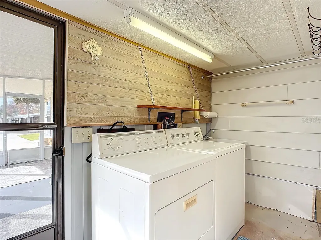 807 Swallow Lane Osteen FL 32764