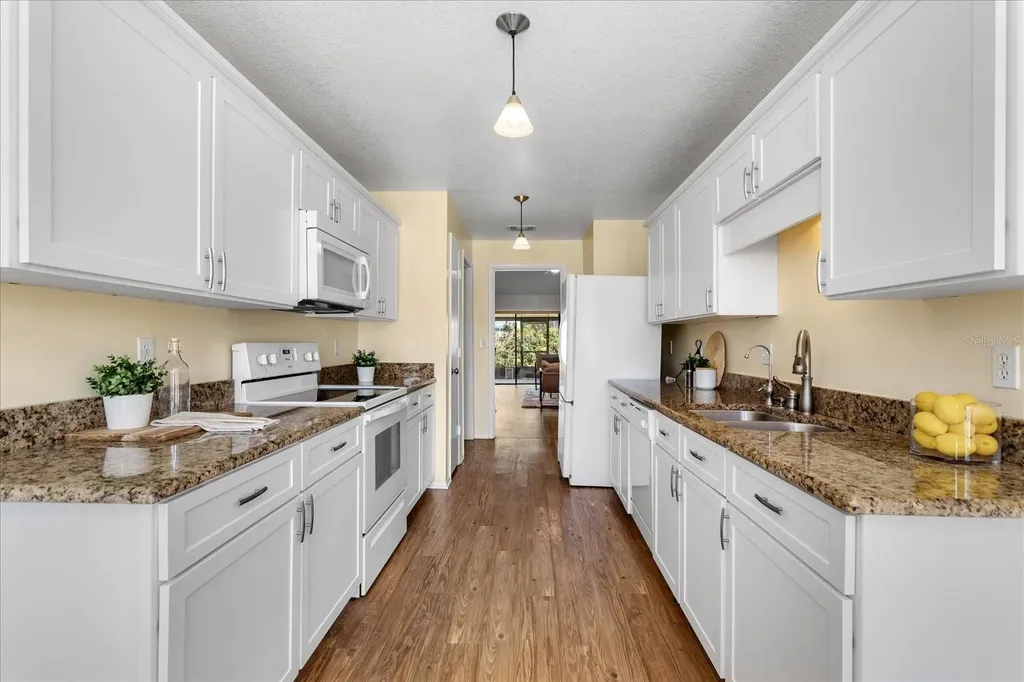 1018 Pond Apple Court Oviedo FL 32765