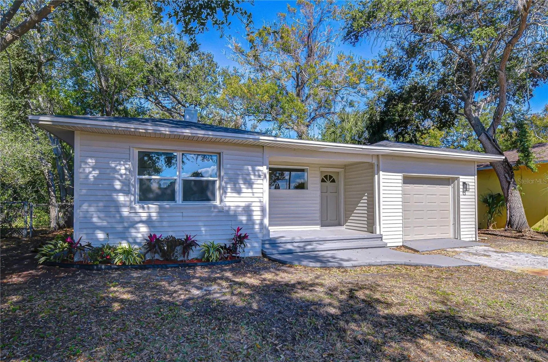 1621 25th Avenue S St Petersburg FL 33712