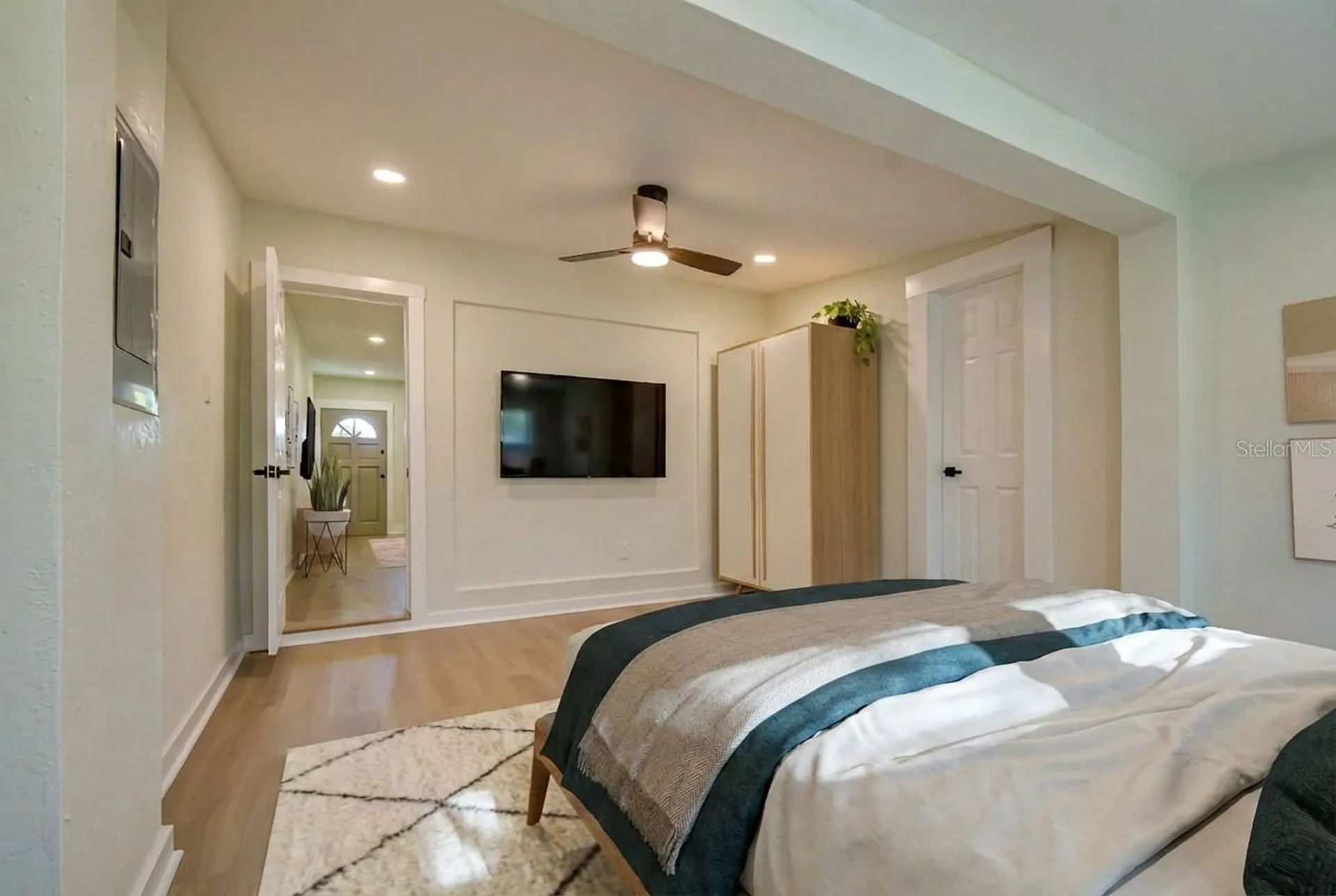 1621 25th Avenue S St Petersburg FL 33712