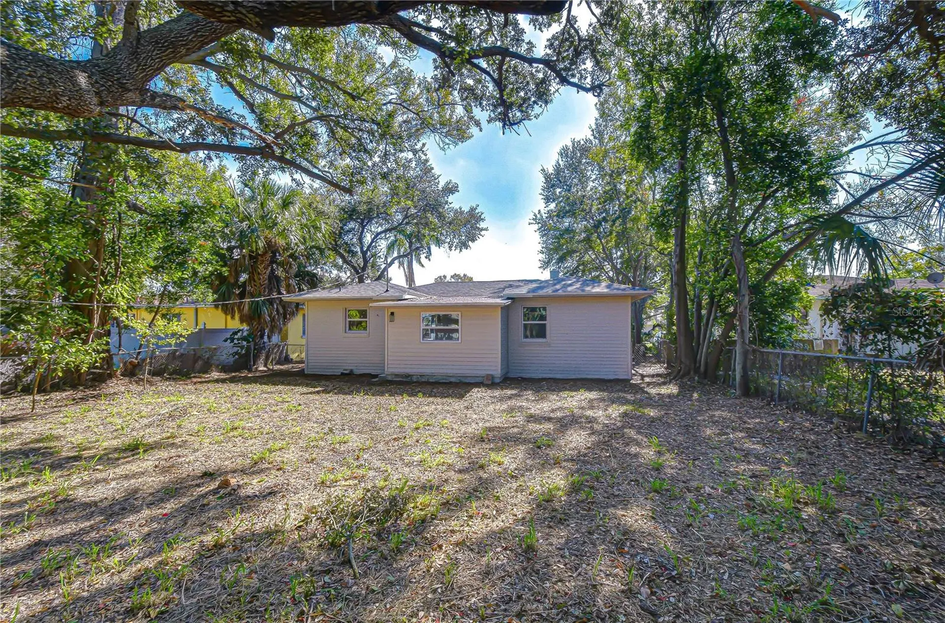 1621 25th Avenue S St Petersburg FL 33712
