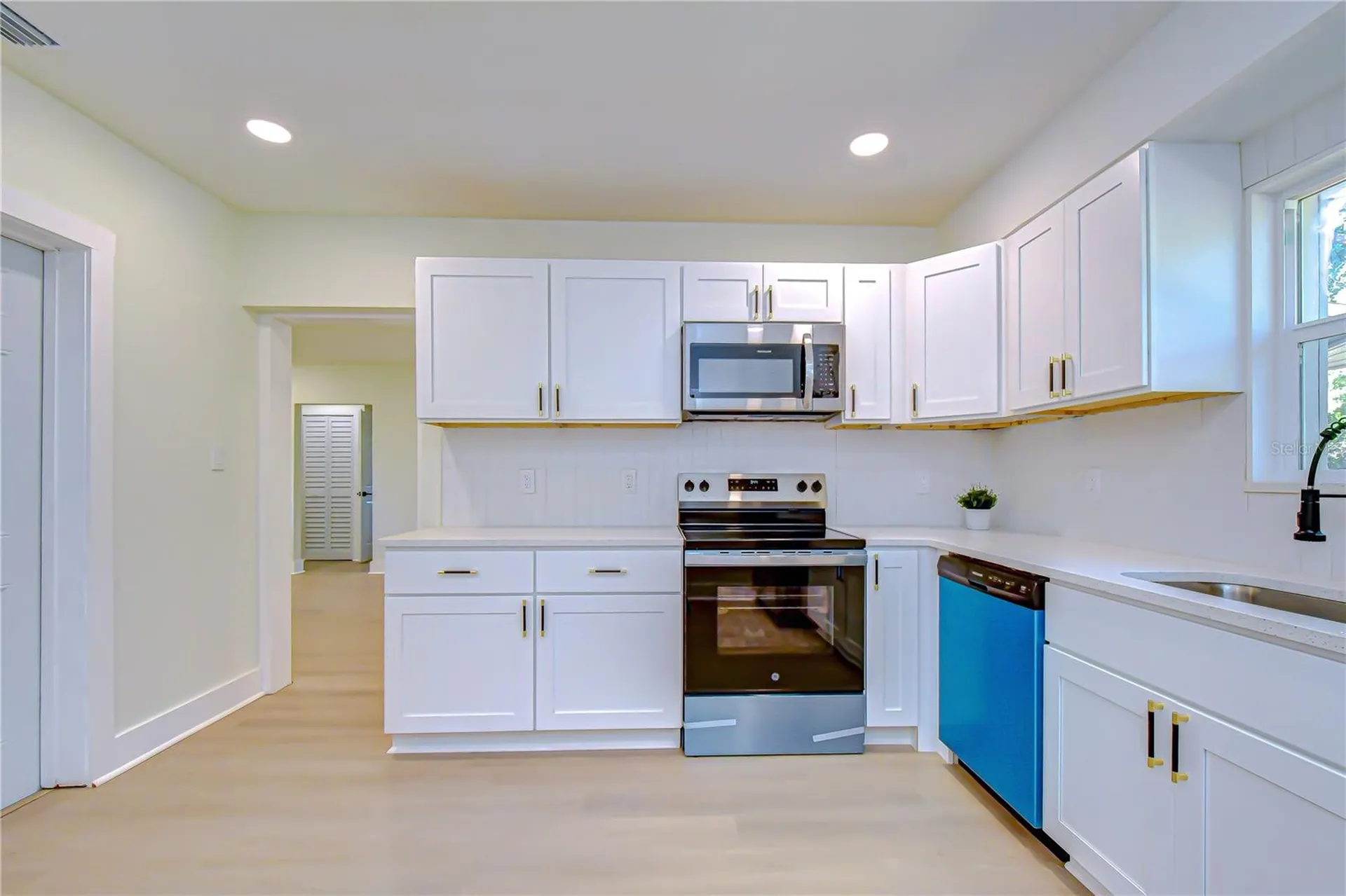 1621 25th Avenue S St Petersburg FL 33712