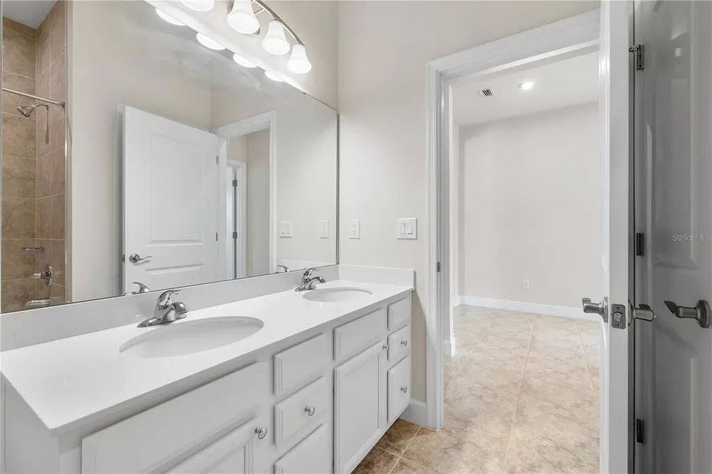 7915 Greenway Avenue Wesley Chapel FL 33544