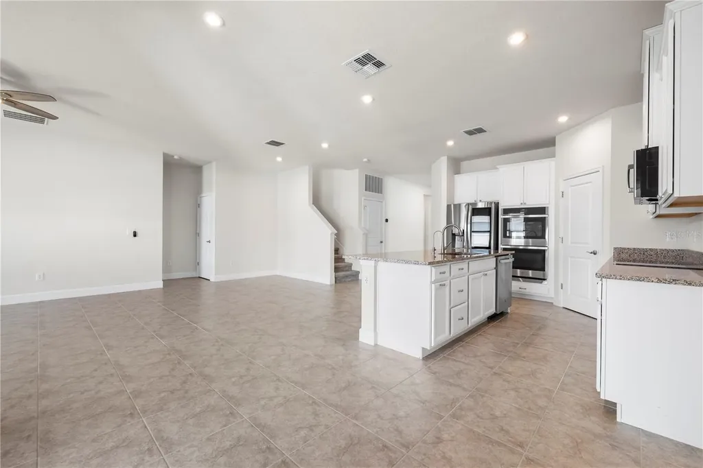 7915 Greenway Avenue Wesley Chapel FL 33544