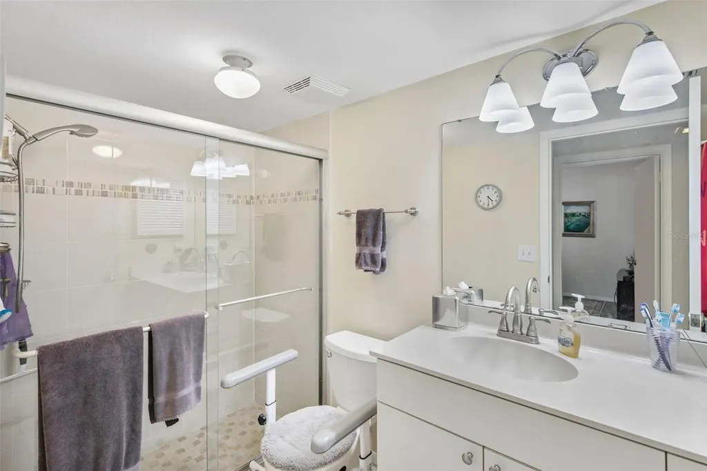 611 Woodlawn Drive Bradenton FL 34210