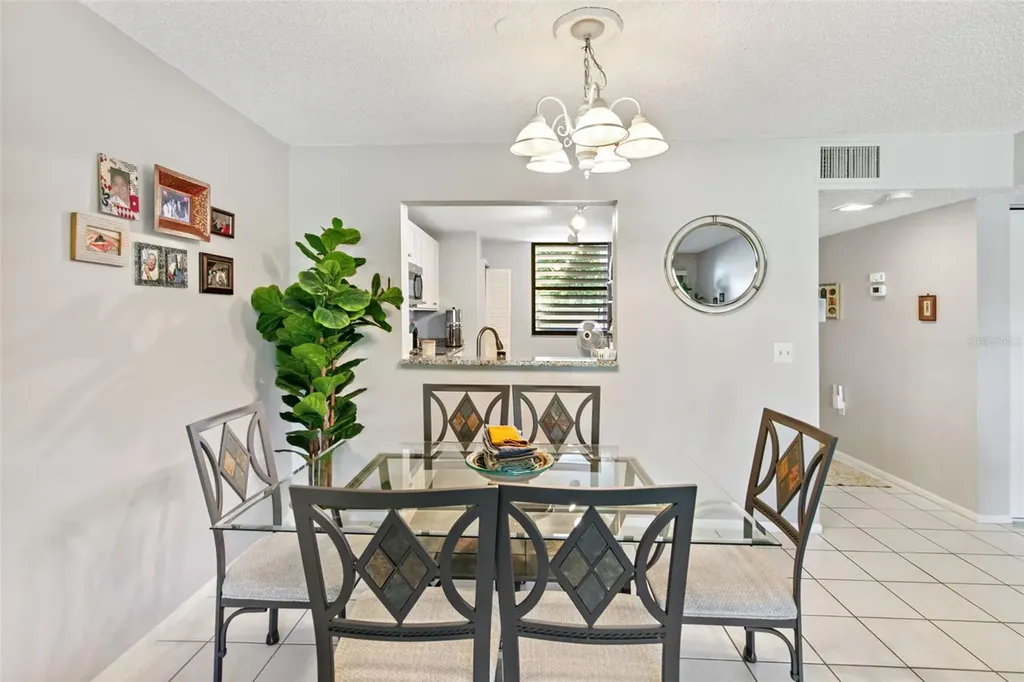 611 Woodlawn Drive Bradenton FL 34210