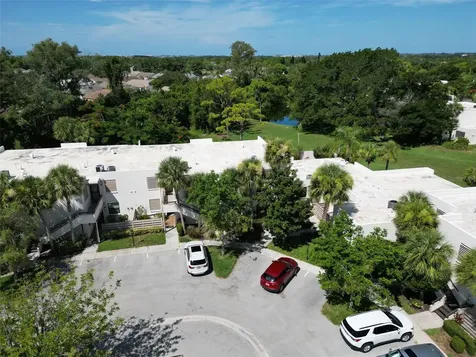 611 Woodlawn Drive Bradenton FL 34210