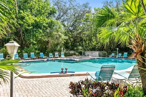 611 Woodlawn Drive Bradenton FL 34210