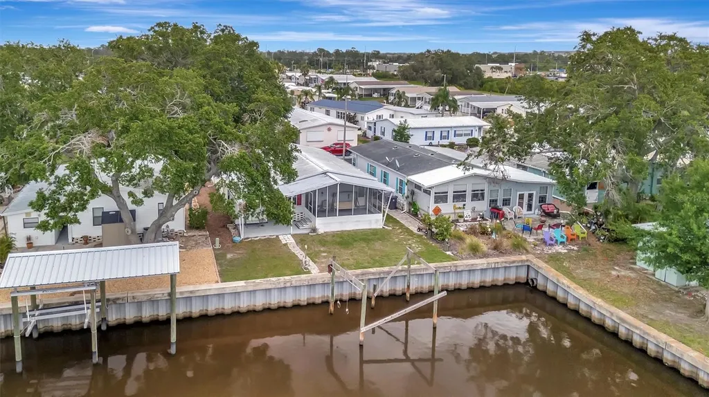 106 N Saint George Circle Apollo Beach FL 33572