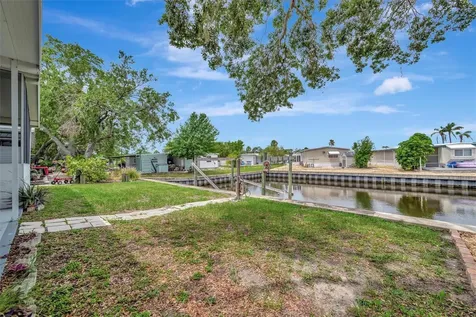 106 N Saint George Circle Apollo Beach FL 33572