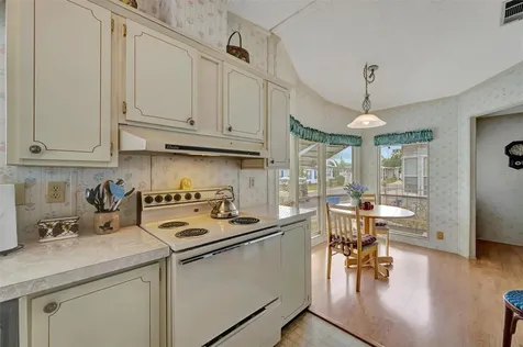 106 N Saint George Circle Apollo Beach FL 33572