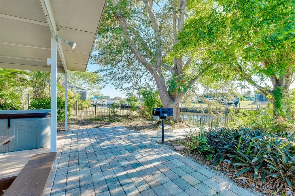 21064 Higgs Drive Port Charlotte FL 33952