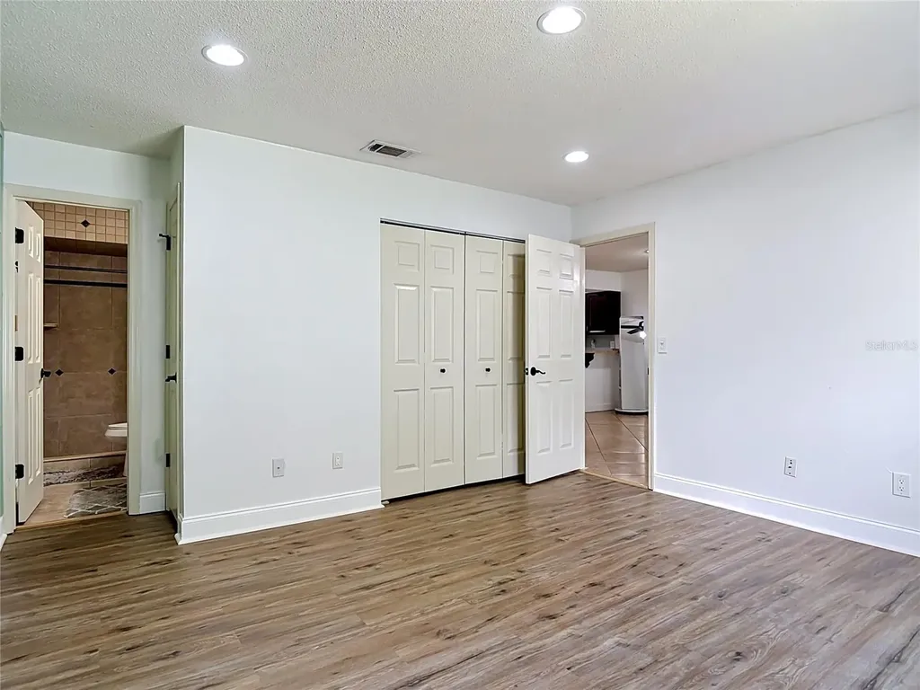 1046 W Samms Avenue Port Orange FL 32129