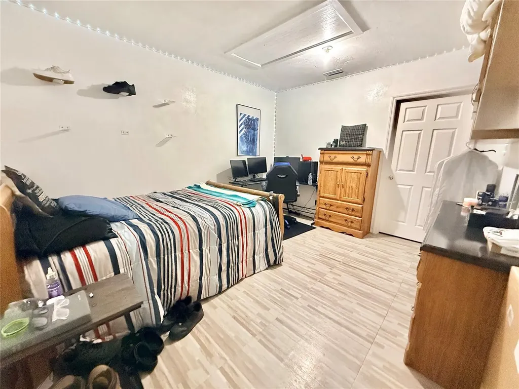 1046 W Samms Avenue Port Orange FL 32129
