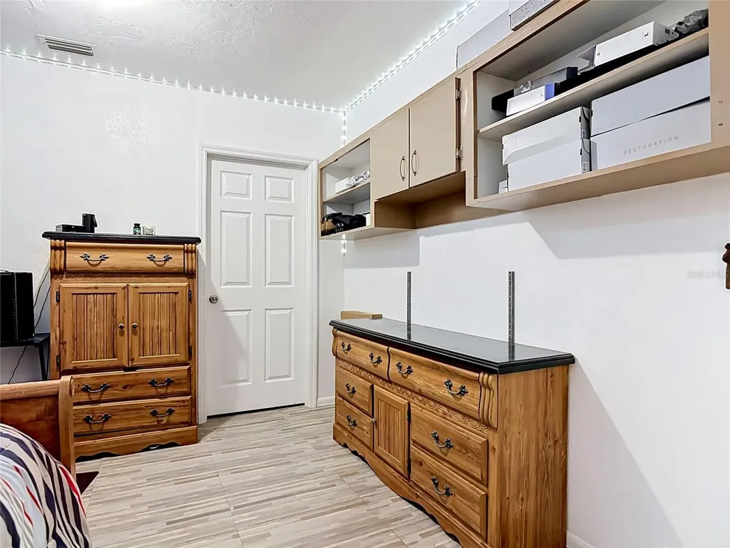 1046 W Samms Avenue Port Orange FL 32129