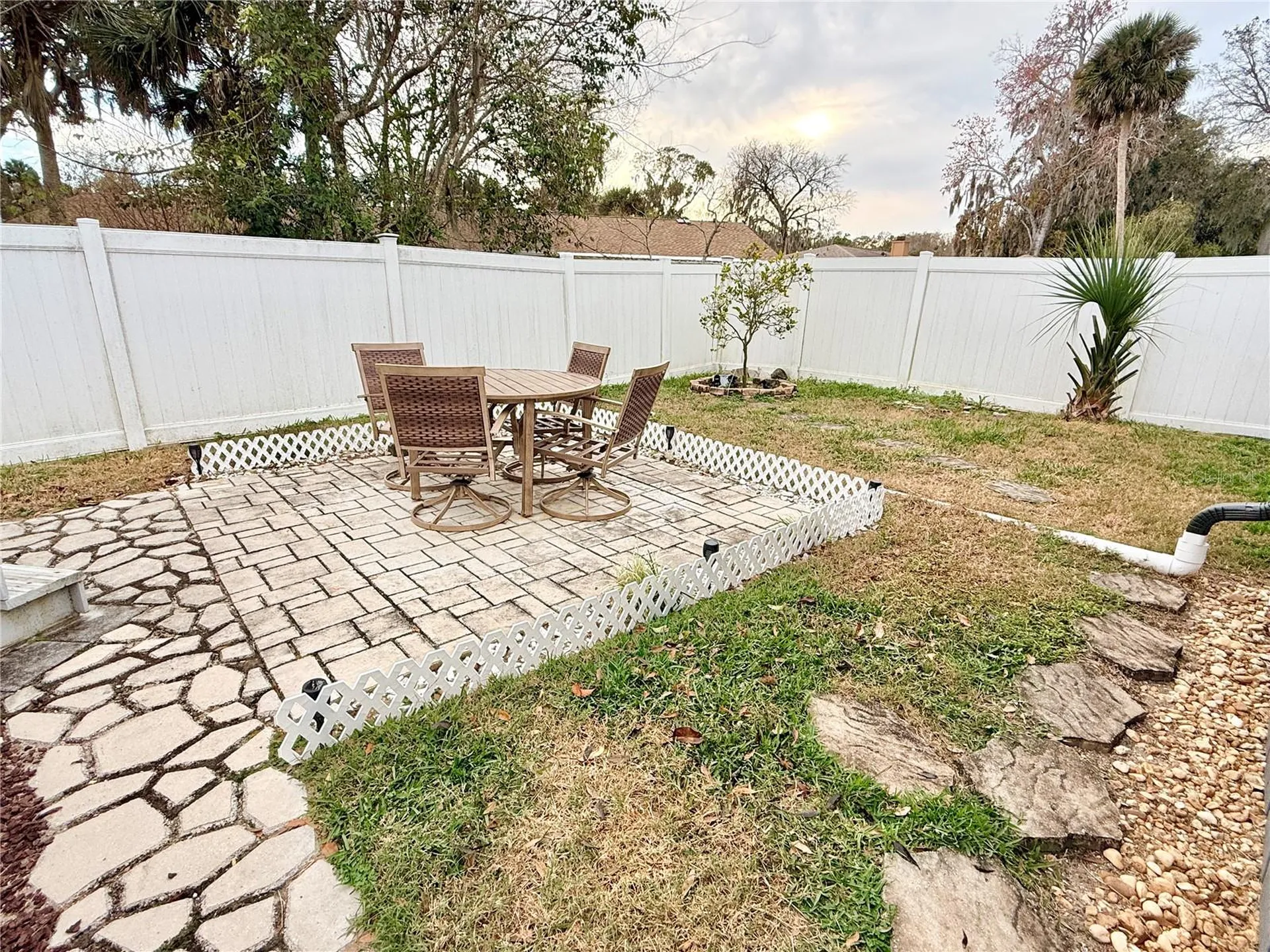 1046 W Samms Avenue Port Orange FL 32129