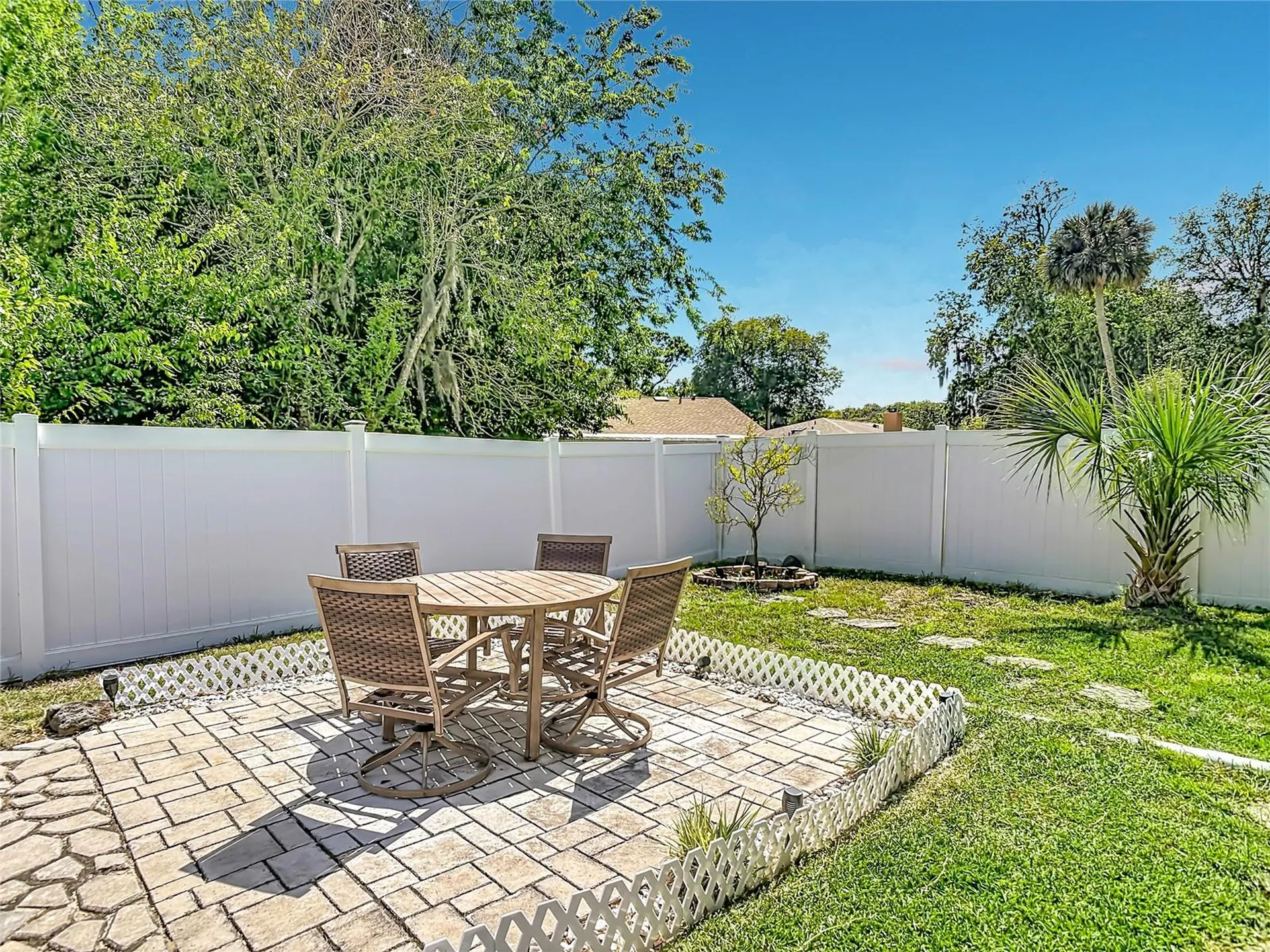 1046 W Samms Avenue Port Orange FL 32129