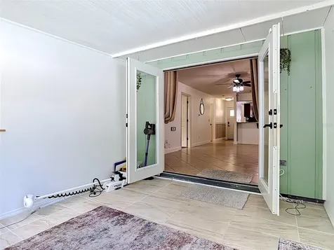 1046 W Samms Avenue Port Orange FL 32129