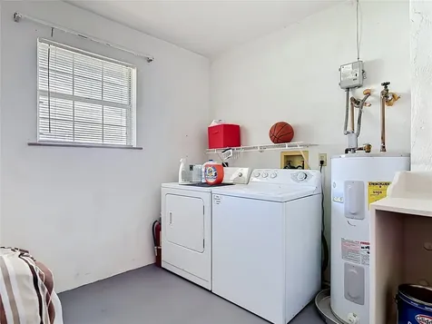 1046 W Samms Avenue Port Orange FL 32129