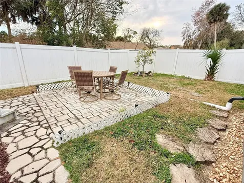 1046 W Samms Avenue Port Orange FL 32129