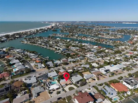 2220 E Vina Del Mar Boulevard St Pete Beach FL 33706
