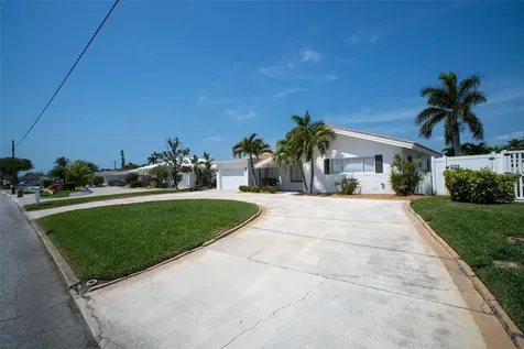 2220 E Vina Del Mar Boulevard St Pete Beach FL 33706