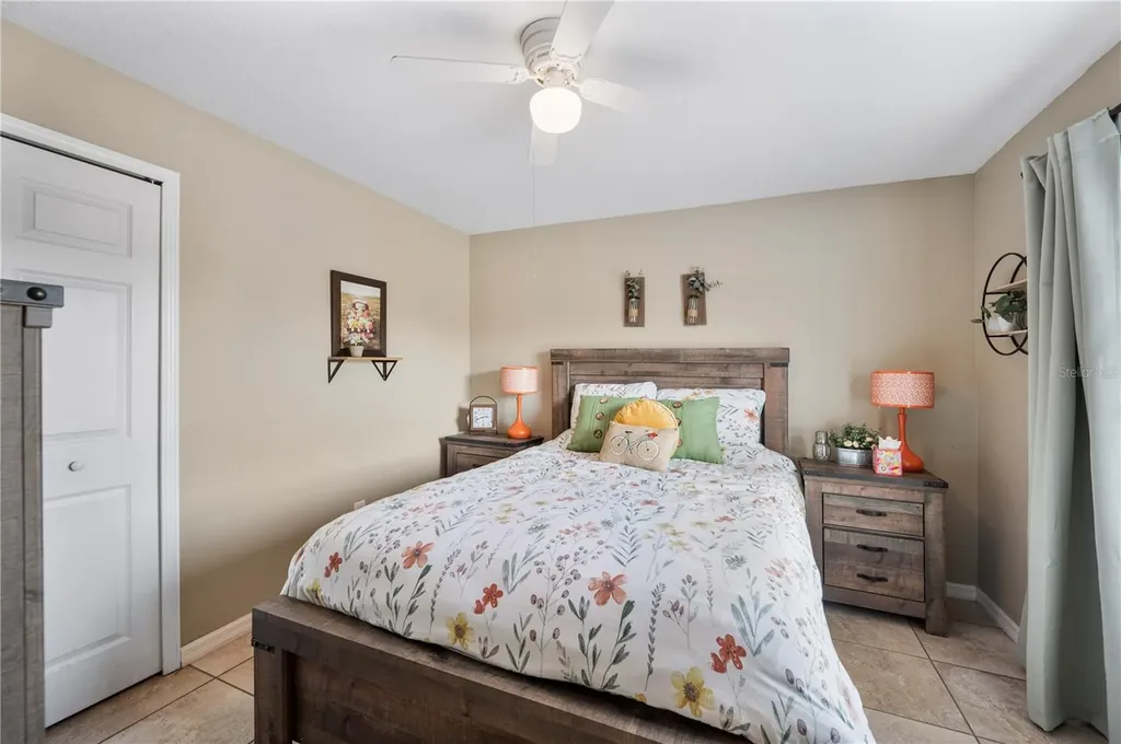 4403 Avondale Groves Street Plant City FL 33567