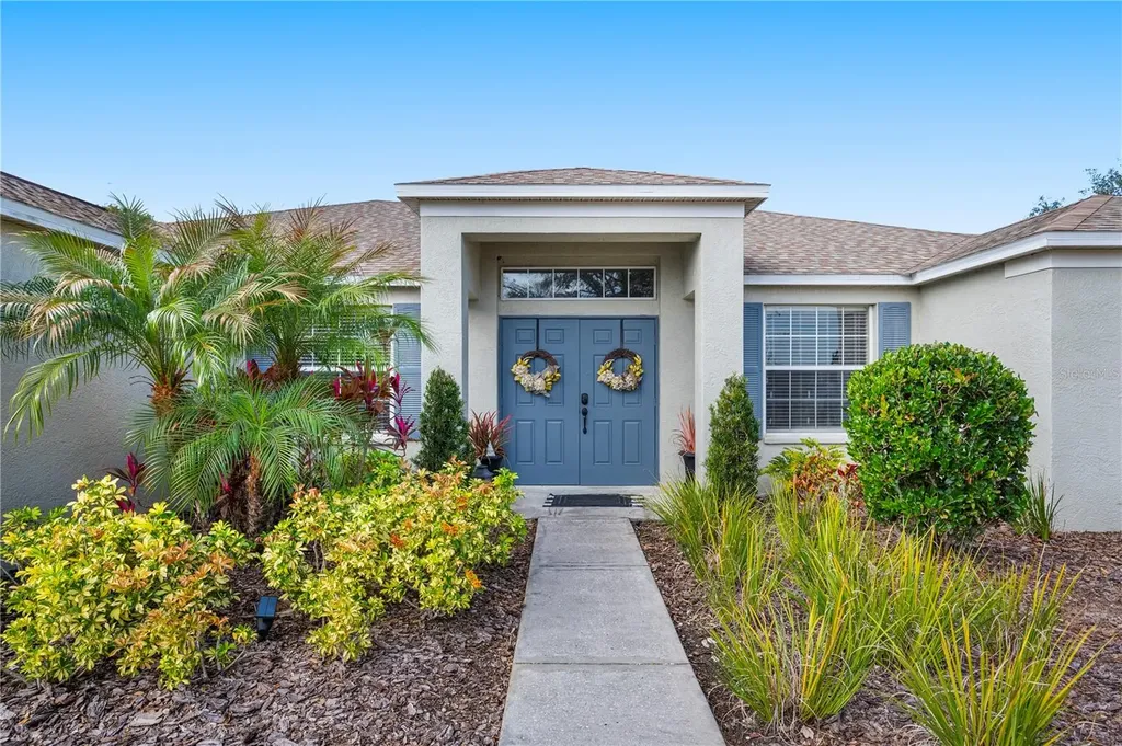 4403 Avondale Groves Street Plant City FL 33567