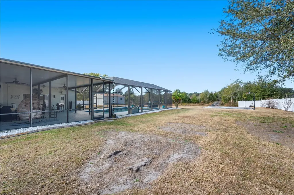 4403 Avondale Groves Street Plant City FL 33567