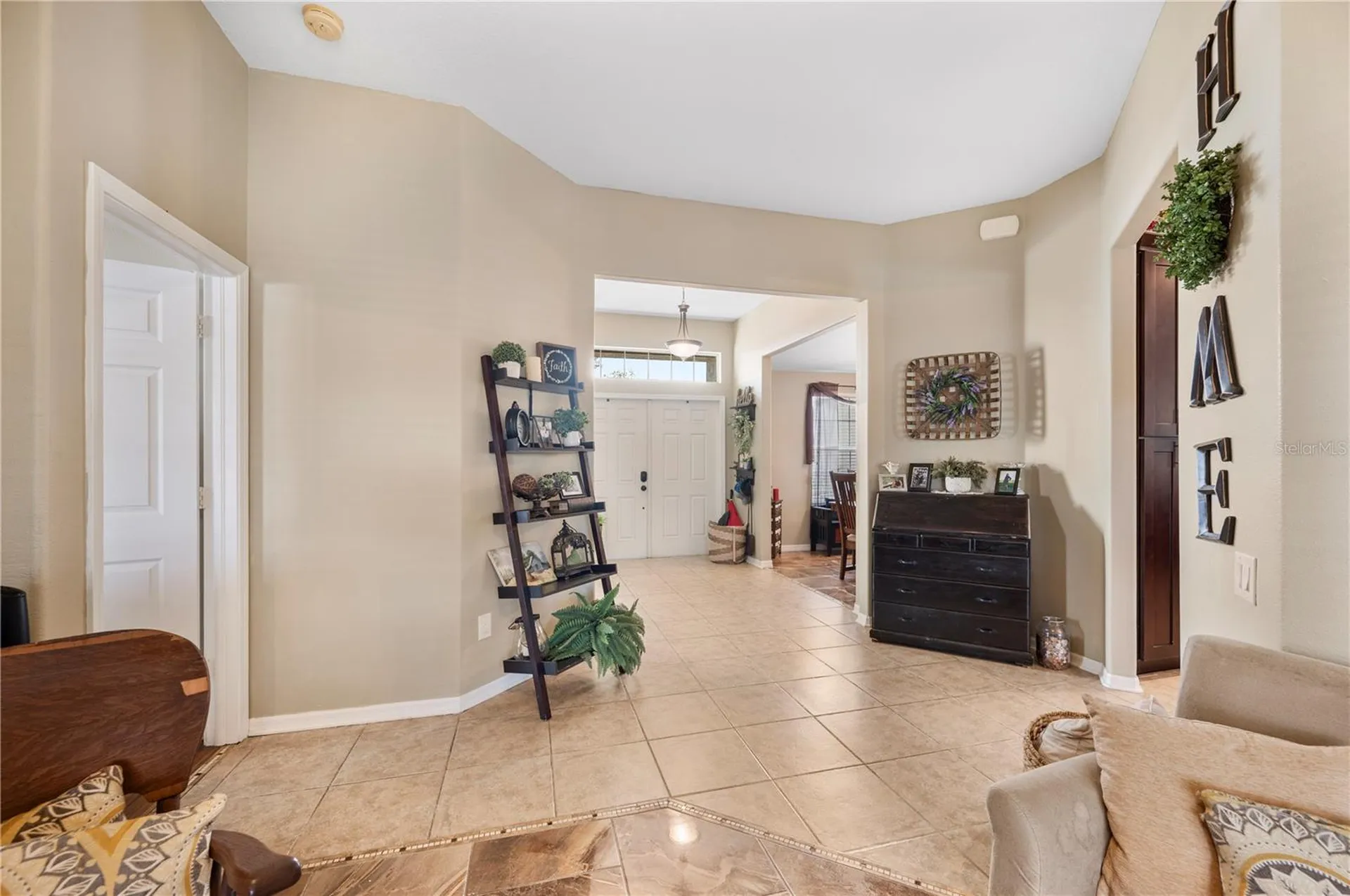 4403 Avondale Groves Street Plant City FL 33567