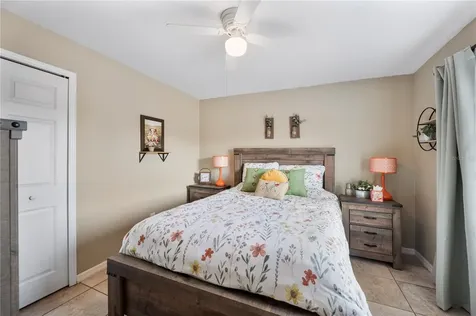 4403 Avondale Groves Street Plant City FL 33567