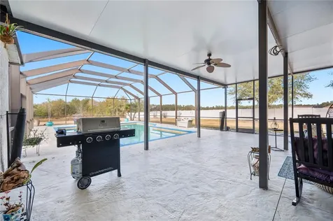 4403 Avondale Groves Street Plant City FL 33567