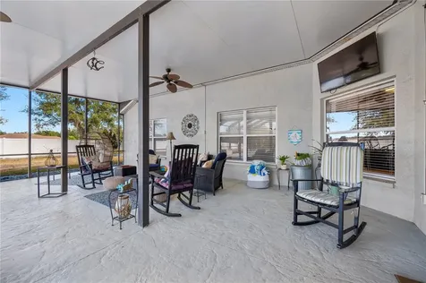 4403 Avondale Groves Street Plant City FL 33567