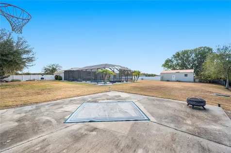 4403 Avondale Groves Street Plant City FL 33567
