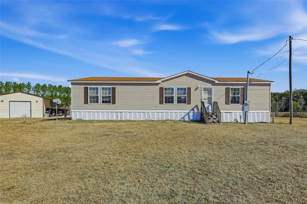 2400 NW 5th Street Bell FL 32619