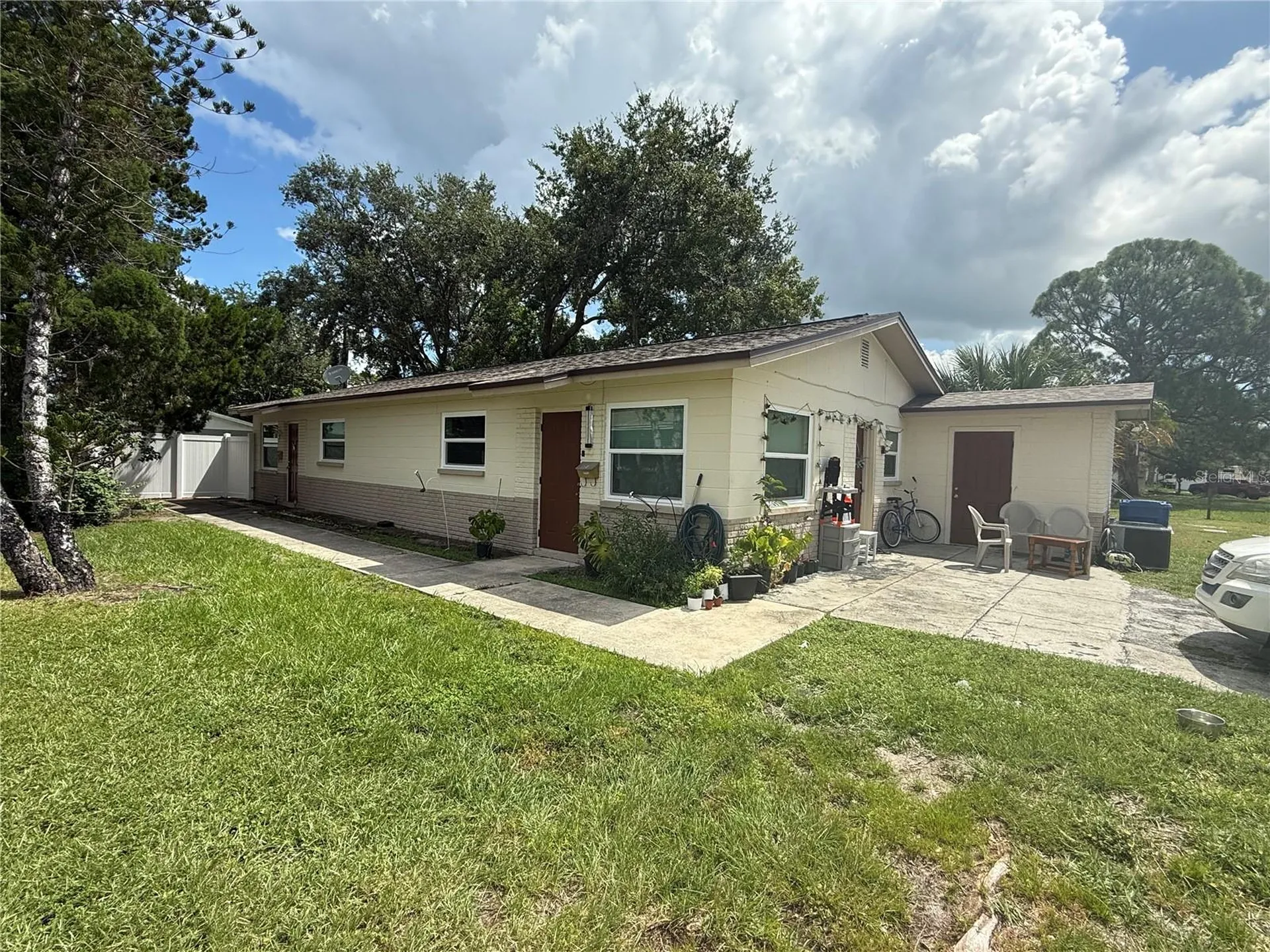 521 88th Avenue N St Petersburg FL 33702