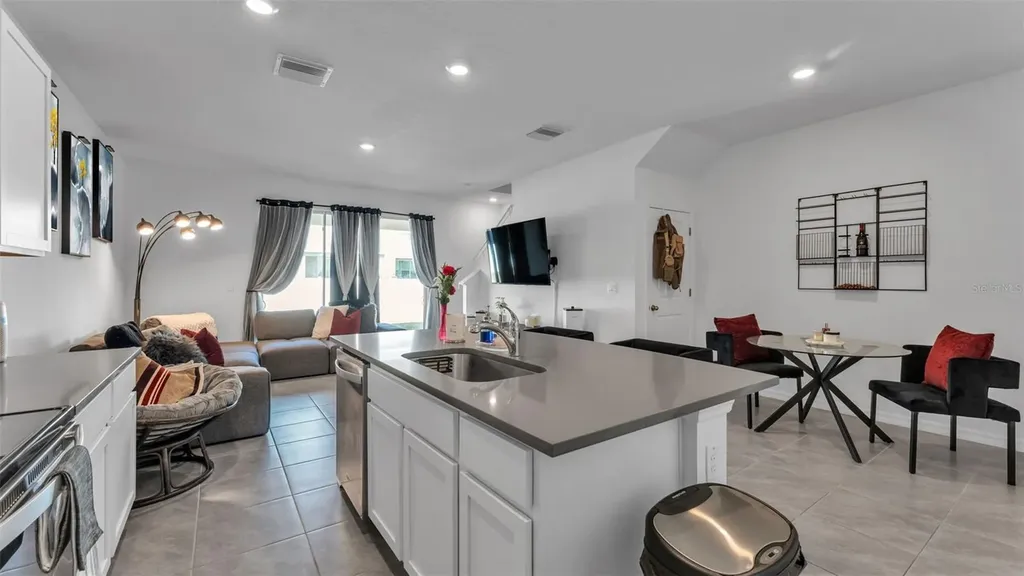 3532 White Dandelion Court Plant City FL 33565