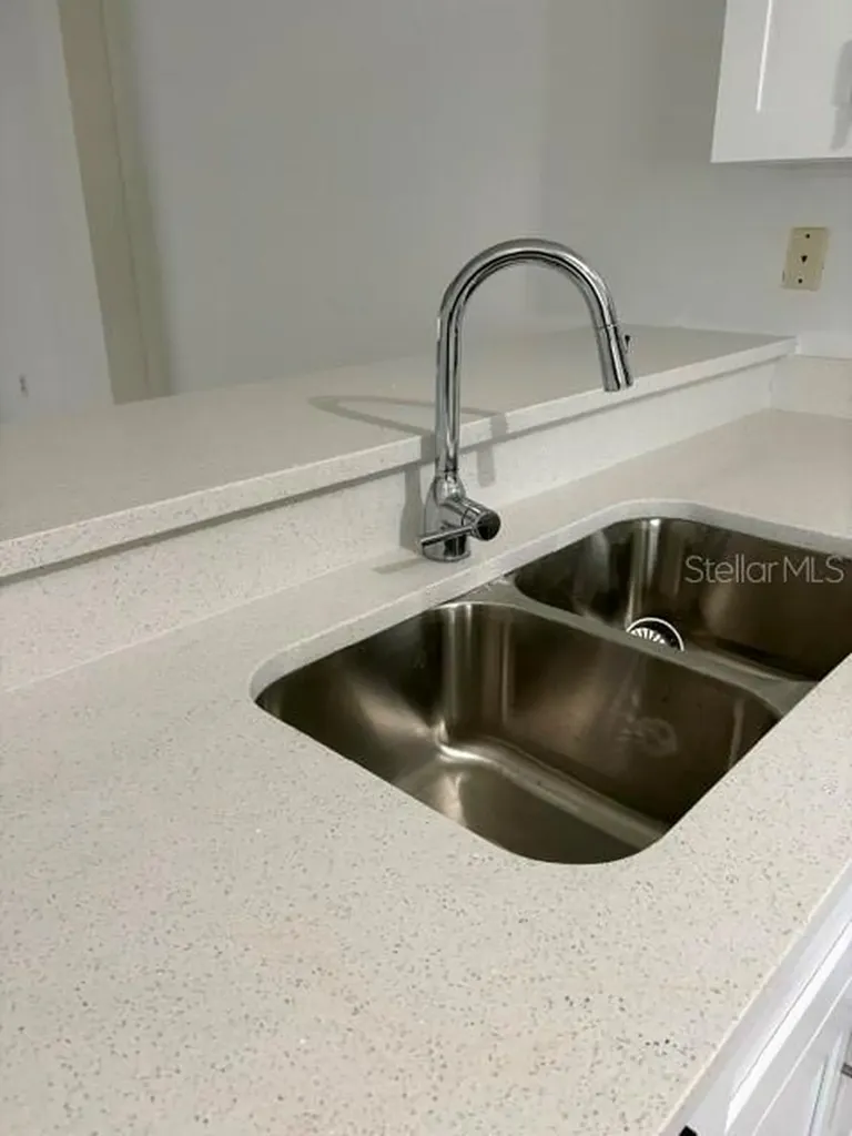 5083 Ernst Court Orlando FL 32819