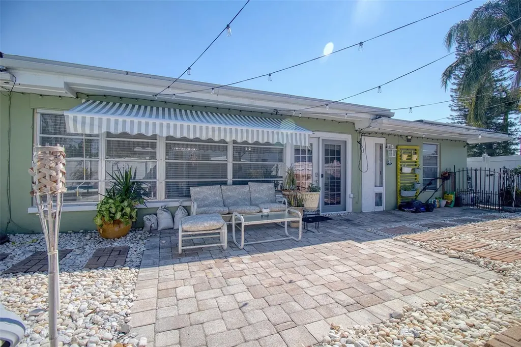 2050 Magnolia Drive Clearwater FL 33764