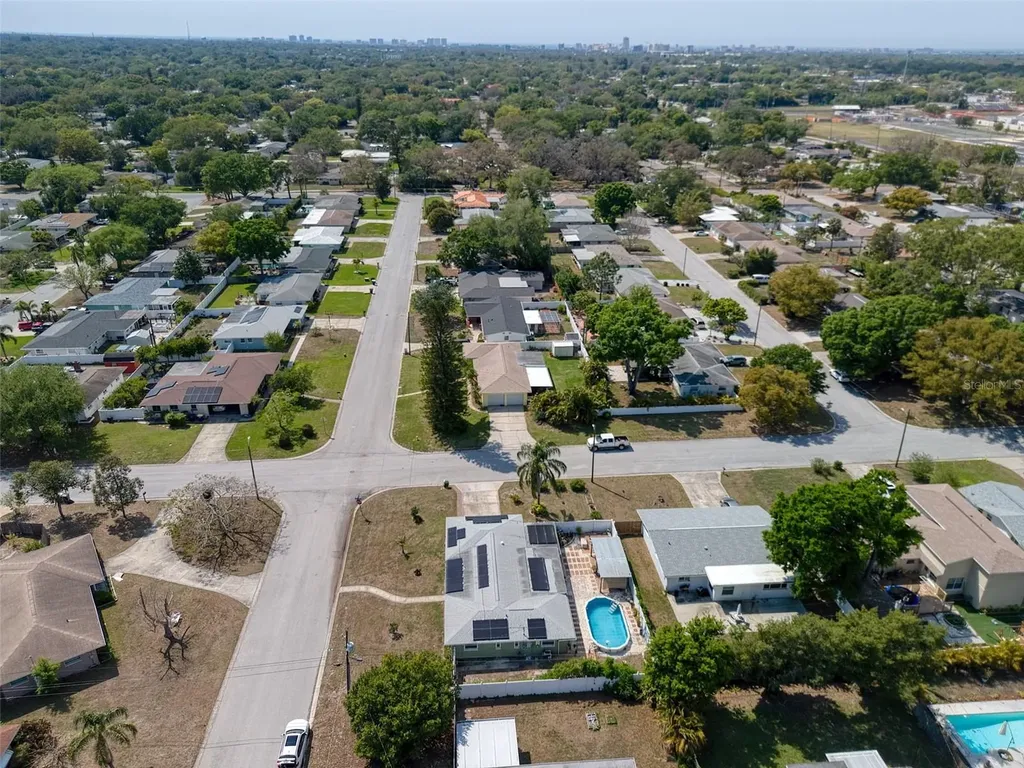 2050 Magnolia Drive Clearwater FL 33764