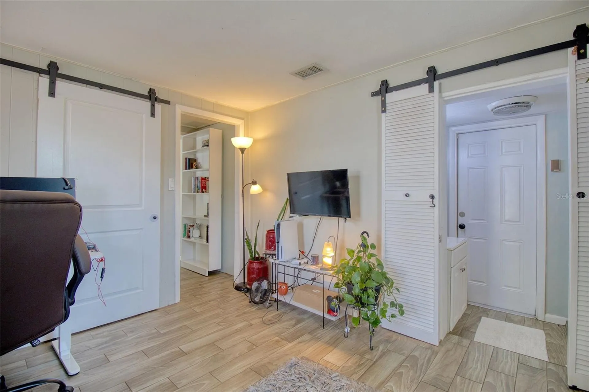 2050 Magnolia Drive Clearwater FL 33764