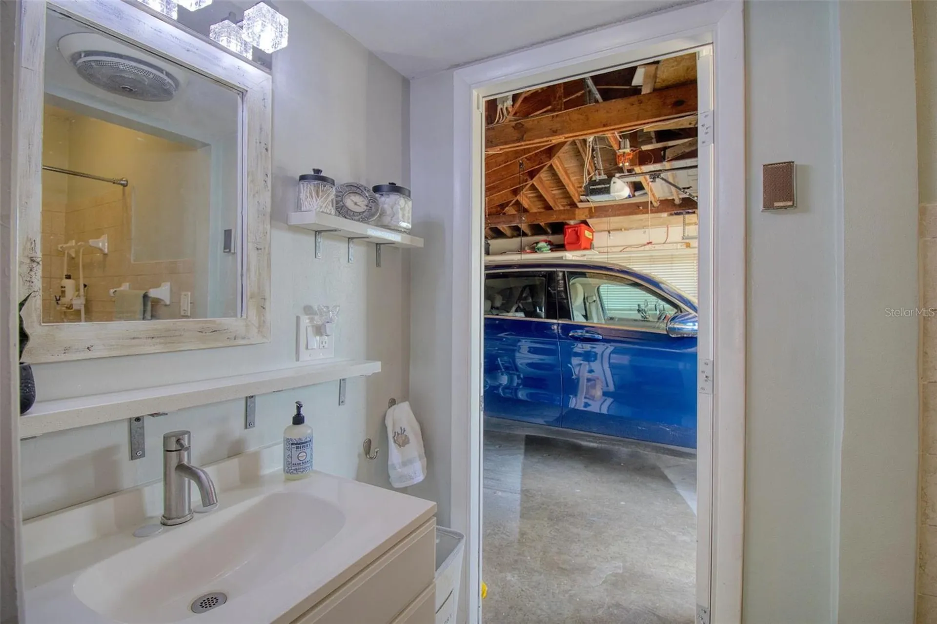 2050 Magnolia Drive Clearwater FL 33764