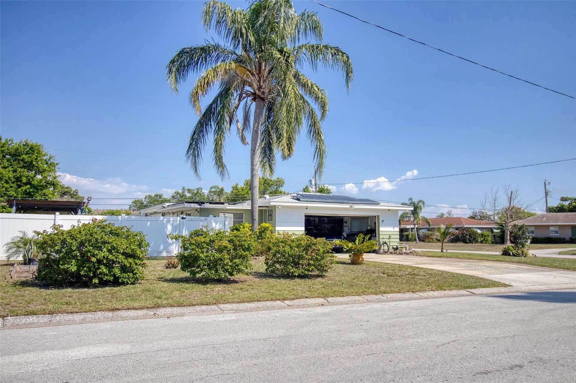 2050 Magnolia Drive Clearwater FL 33764