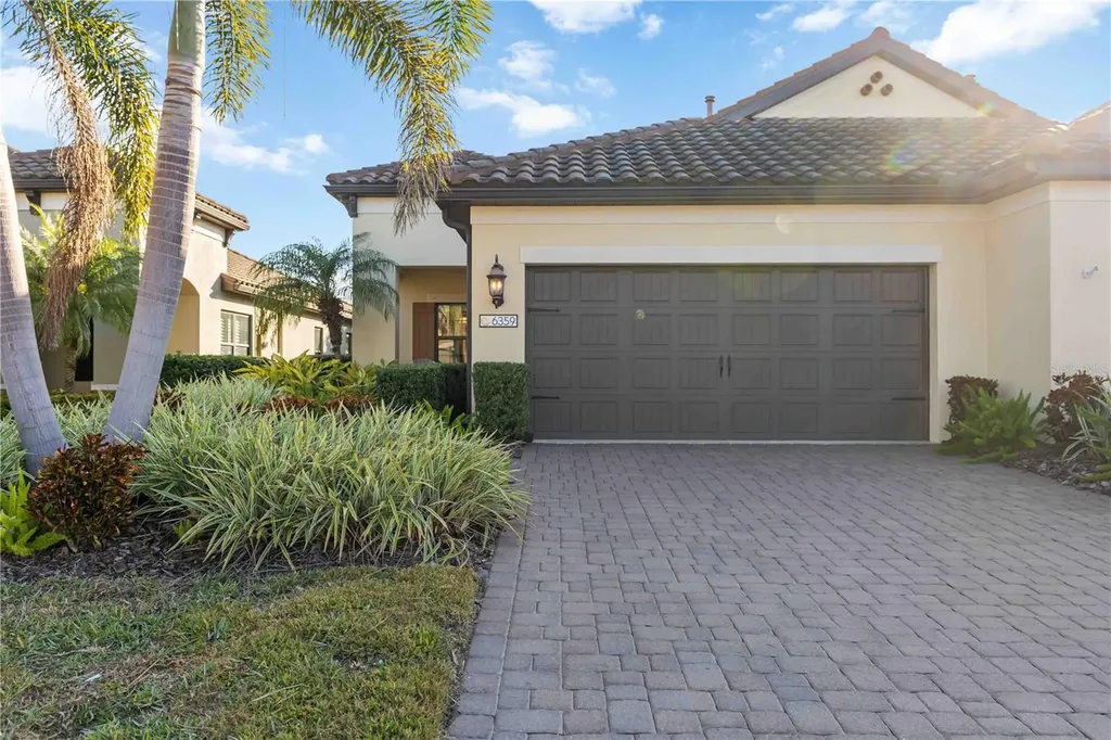 6359 Positano Court Sarasota FL 34243