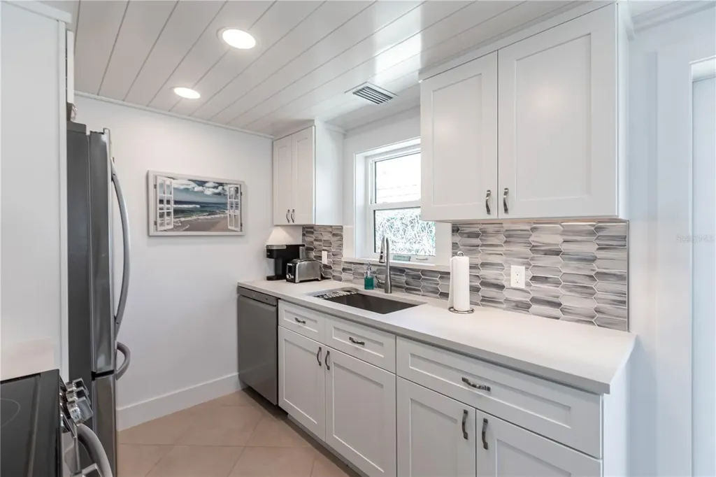 6154 Midnight Pass Road Sarasota FL 34242